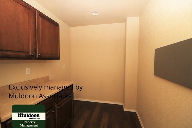 Building Photo - Coming soon! Beautiful, Spacious, and Read...