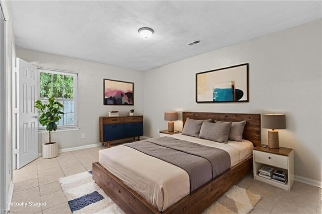 Building Photo - 6048 Brookwood Dr