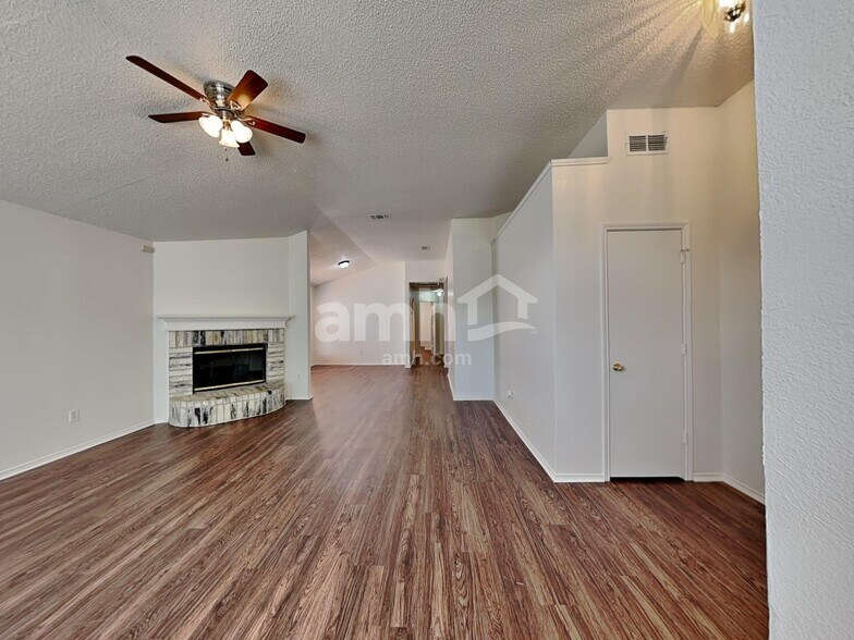 Building Photo - 5713 Stone Meadow Ln