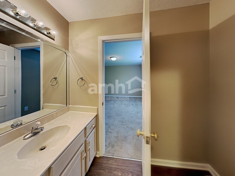 Building Photo - 308 Catspaw Ct