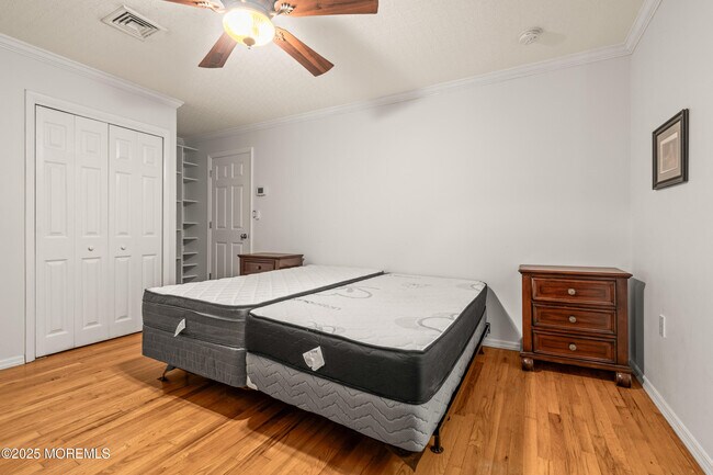 Building Photo - 72 Whalepond Rd