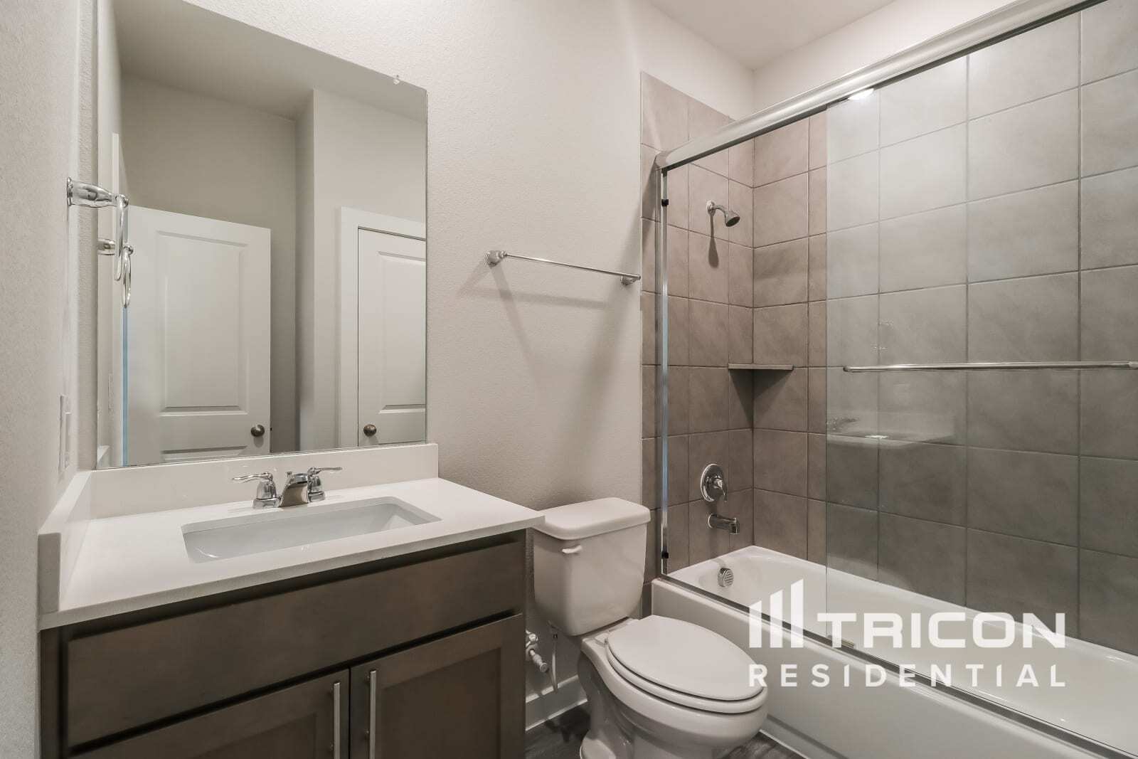 Building Photo - 605 Raglands Rd