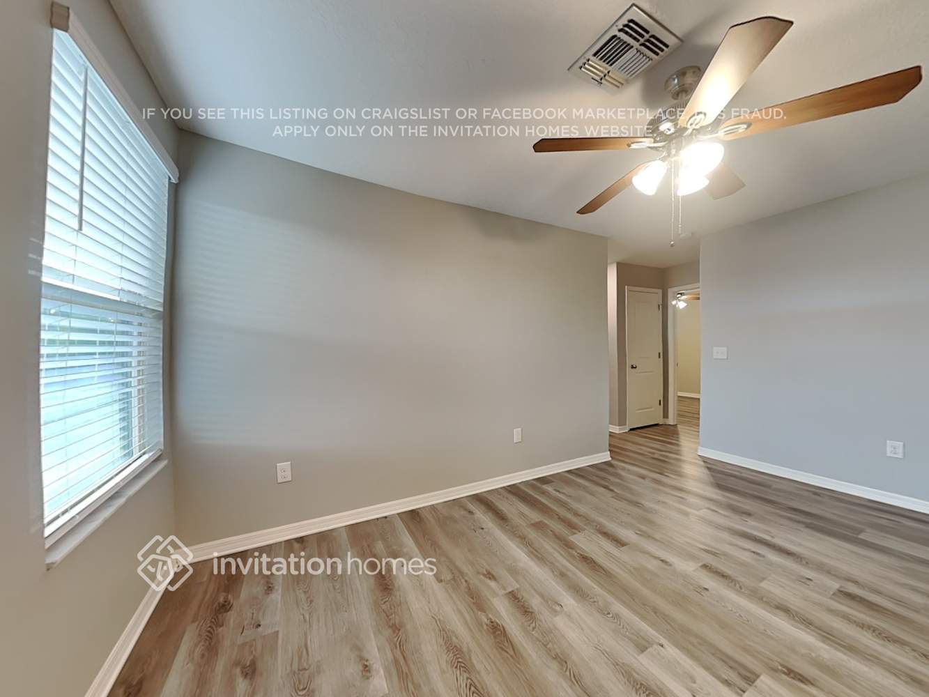 Building Photo - 10231 White Linen Ave