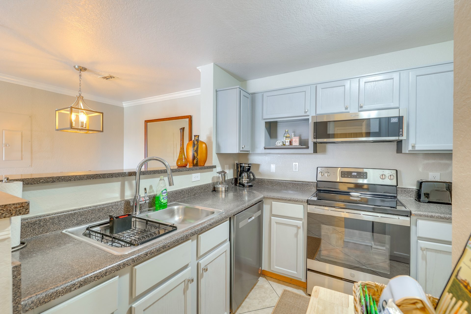 Building Photo - 3725 Castle Pines Ln