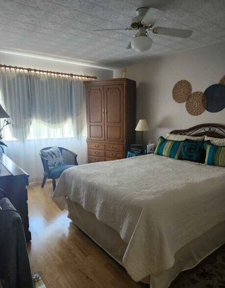 Building Photo - 4620 N 68th St