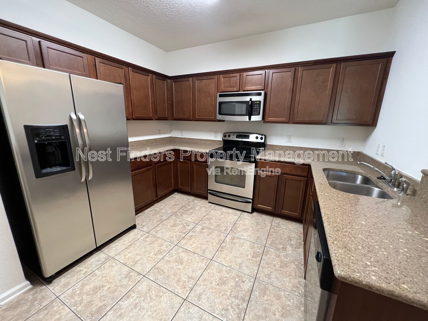 Building Photo - 4908 Key Lime Dr