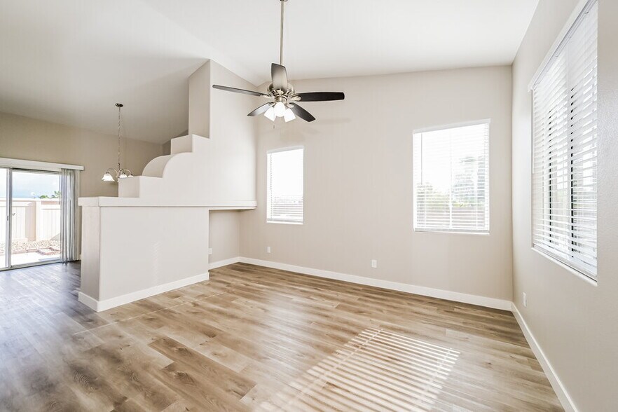 Building Photo - 8361 S Charlton Valley Ct