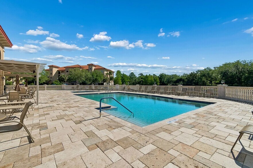 Building Photo - 7702 Lake Vista Ct