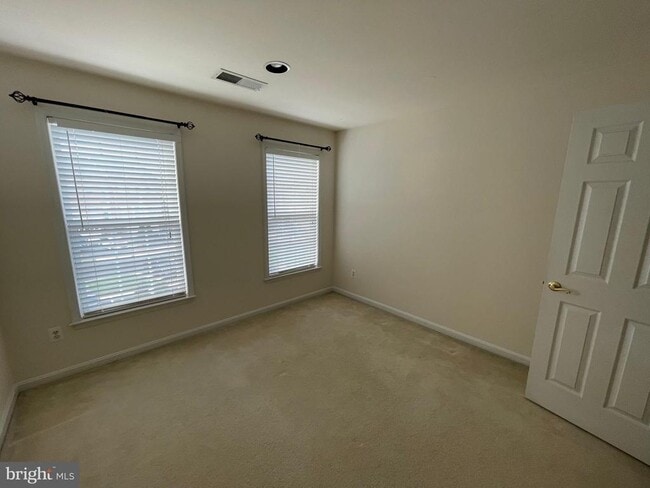 Building Photo - 41943 Cinnabar Square