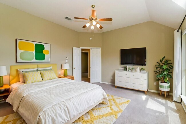 Building Photo - Amazing home ready to move in!