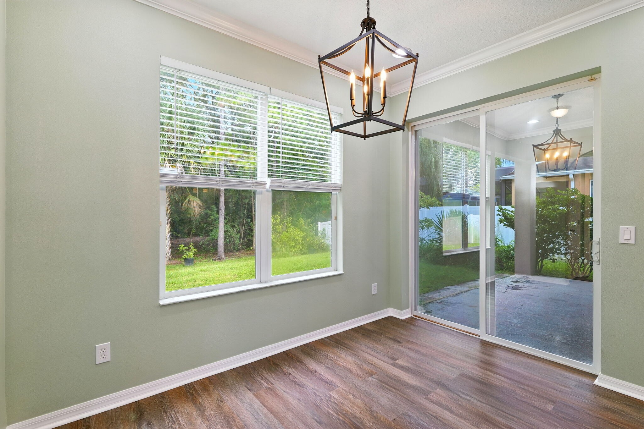 Building Photo - 2480 Cypress Tree Trl