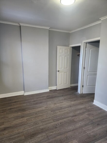 Building Photo - 30 Schuyler Ter