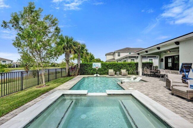 Building Photo - 12474 Solana Bay Cir