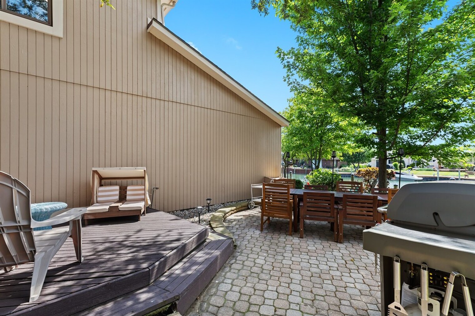 Building Photo - 41641 Belvidere St