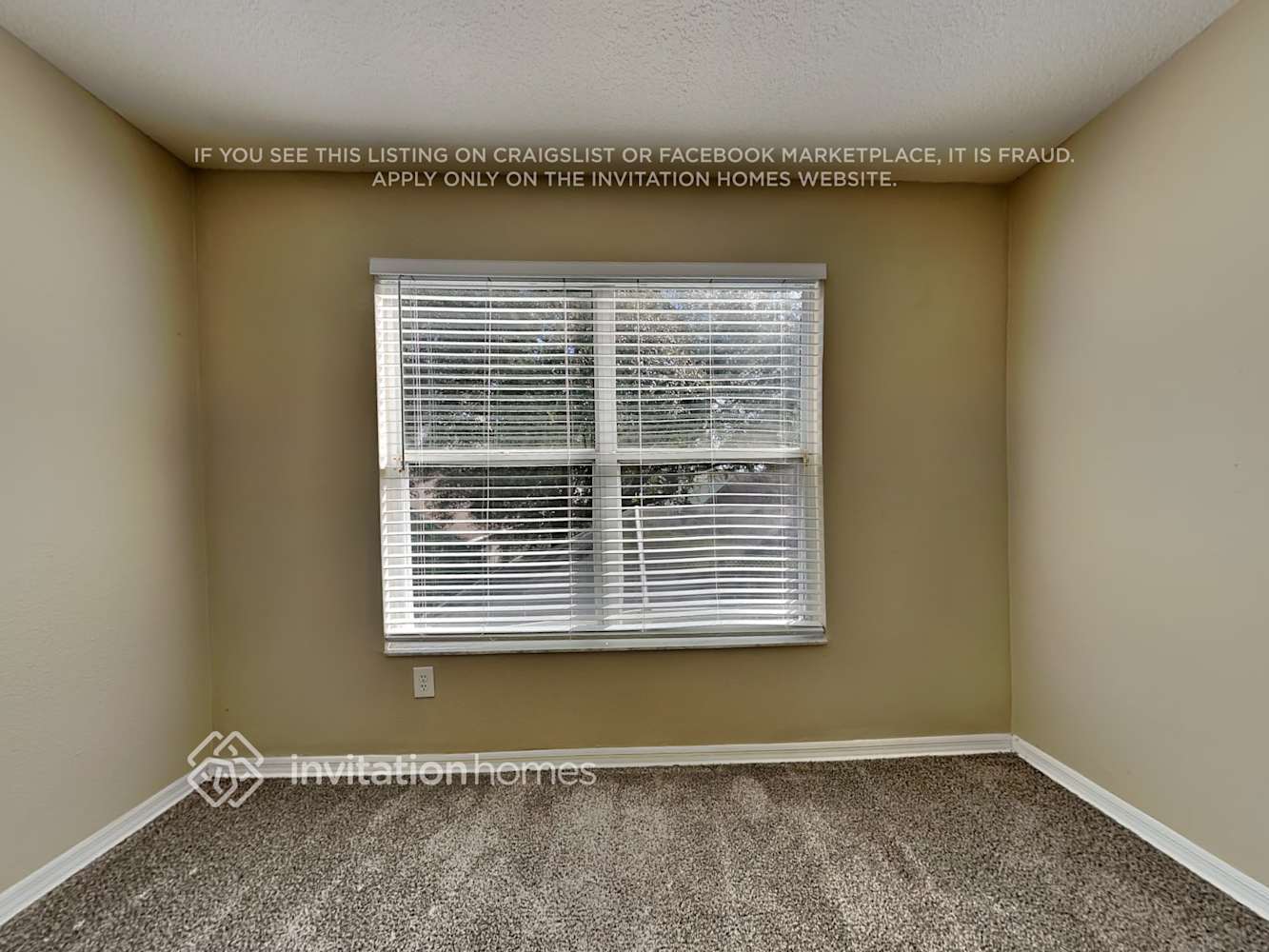 Building Photo - 17604 Esprit Dr