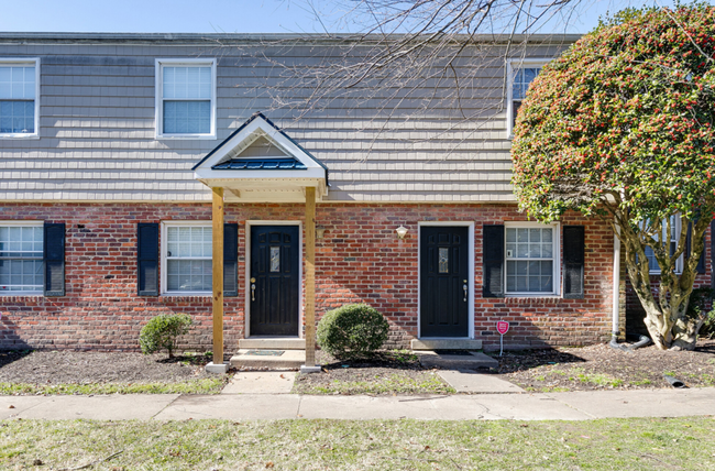 Interior Photo - 1007 W Nine Mile Road Henrico, VA 23075