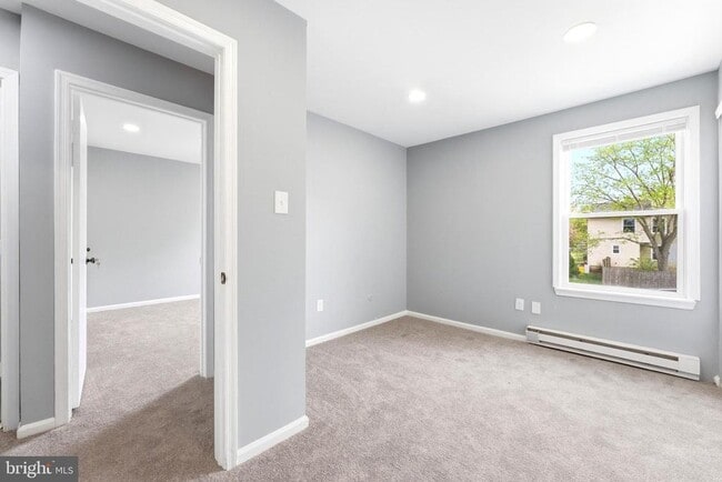 Building Photo - 79 Edinshire Rd