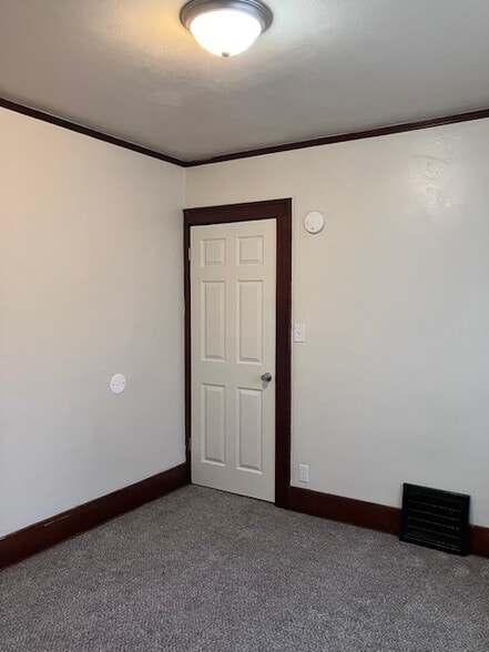 Building Photo - 611 Phelps St