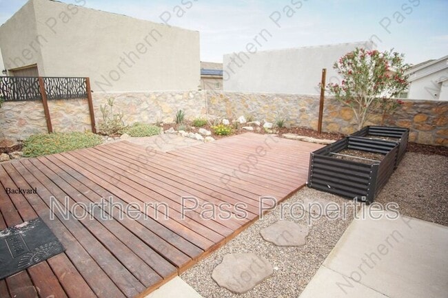 Building Photo - 14364 Tobe Davis Dr