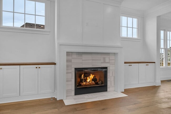 Building Photo - Luxury living in this brand new home - Franklin, TN