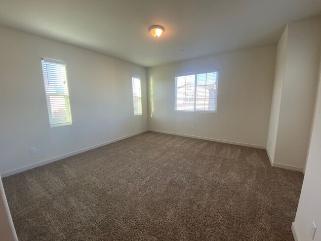 Building Photo - Newer Construction 4 Bedroom 2.5 Bath Home...