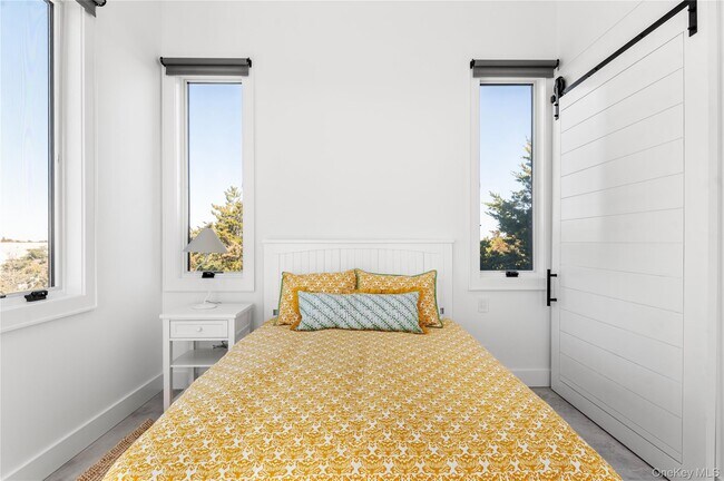 Building Photo - 44 Island Walk