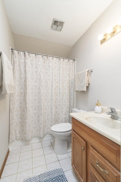 Building Photo - 1614 Mariah Way E