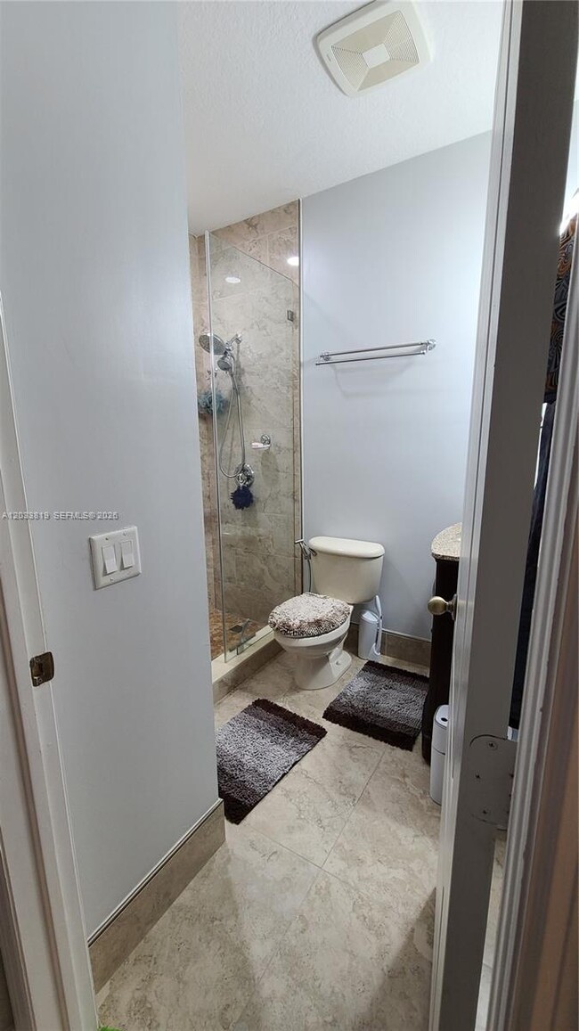 Building Photo - 886 SW 149th Ct