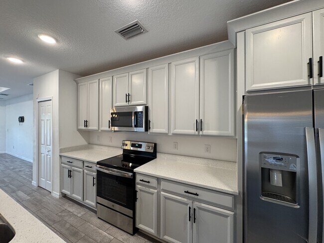 Building Photo - 1394 Sunset Preserve Wy