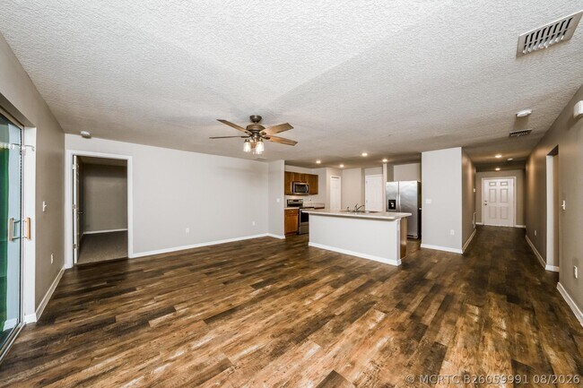 Building Photo - 1551 SE Coply St