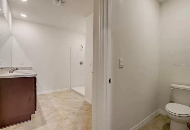 Building Photo - 292 Sofia Ln