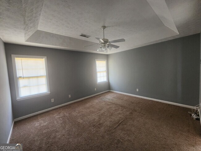 Building Photo - 7168 Village Loop
