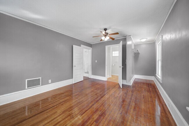 Building Photo - Lovely Two Story, 3 Bedrooms, 2 Bath Home