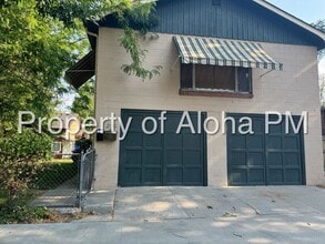 Building Photo - 2720 W Heron St