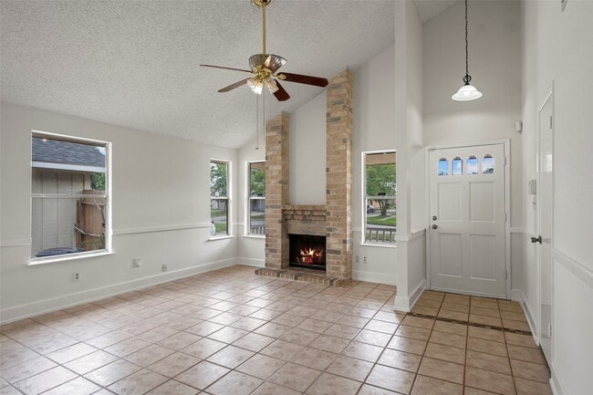 Building Photo - 23419 Prairie Bird Dr
