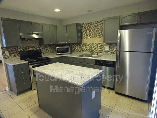 Building Photo - 2235 Cigar Ct