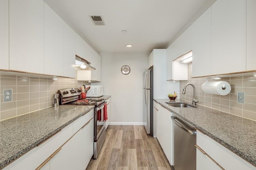 Building Photo - 315 Rantoul St