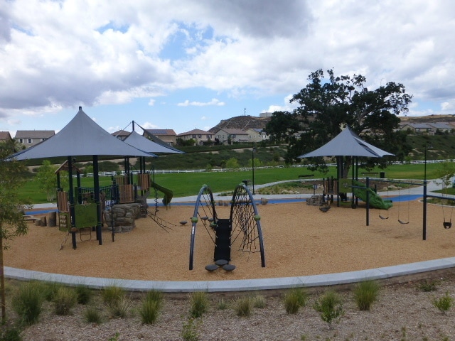 Building Photo - River Village 4 Bedroom Home in Santa Clarita.