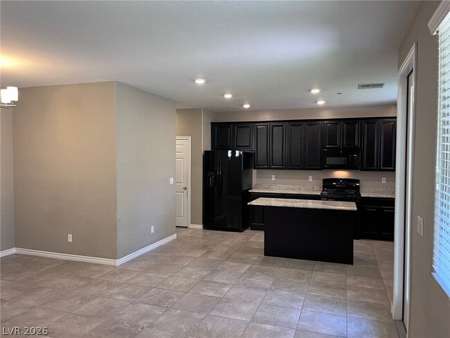 Building Photo - 901 Bluebell Brook St