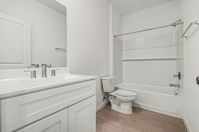 Building Photo - 622 Amber Fls Dr