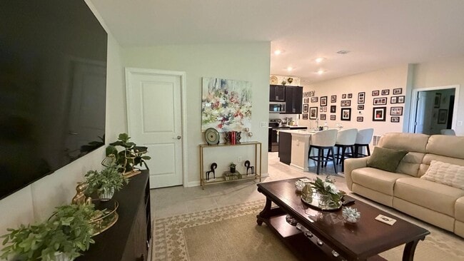 Building Photo - Beautiful 3 bed 2 bath Home - Unfurnished