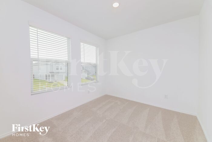 Building Photo - 221 Boxberry Wy