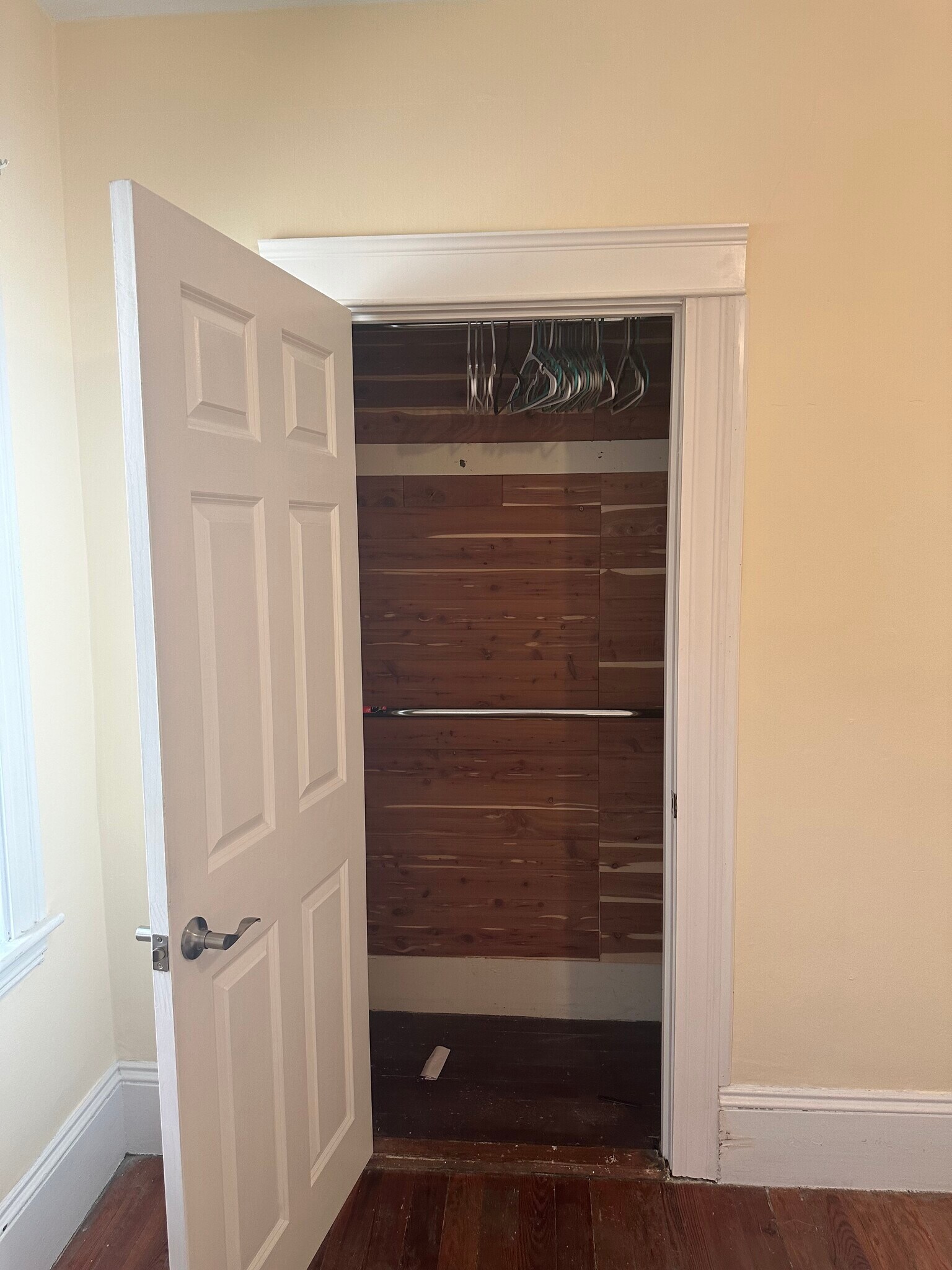 Middle bedroom closet - 55 Victoria St