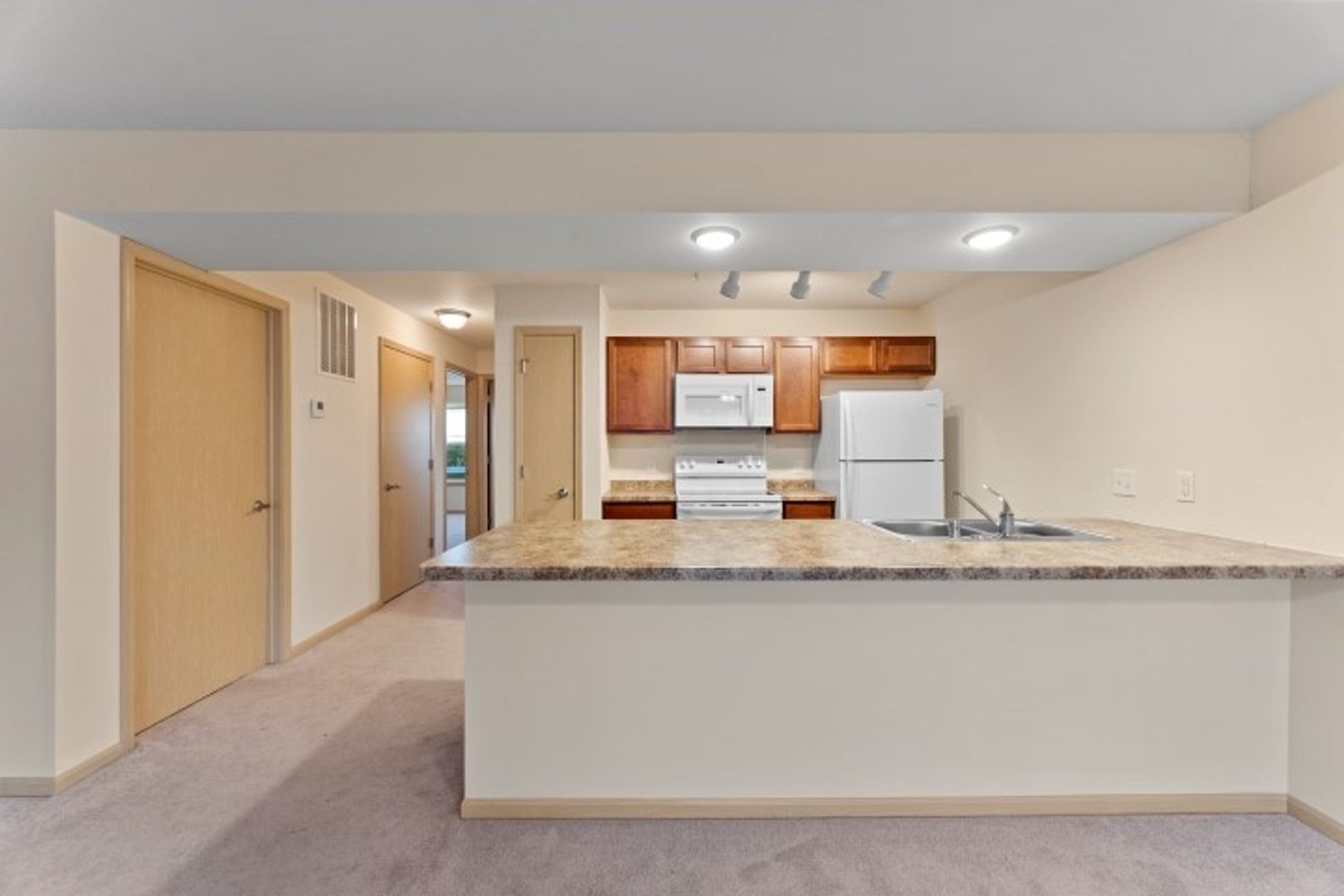 Building Photo - 2872 Pleasant View Rd