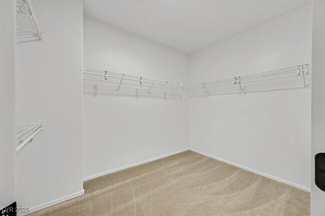 Building Photo - 1660 Rockcrest Hills Ave