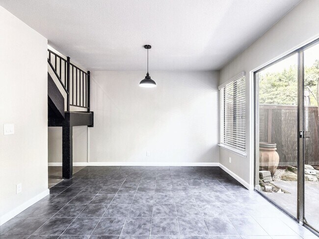 Building Photo - Contemporary 3/BR 1.5/BA Home with Updated...