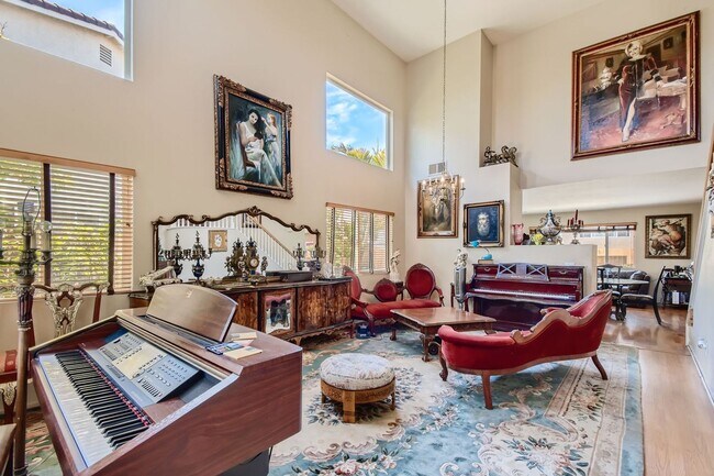 Building Photo - Furnished luxury spacious single family house. Gustavo Lopez AMSI