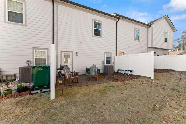 Building Photo - 108 Indigo Cir