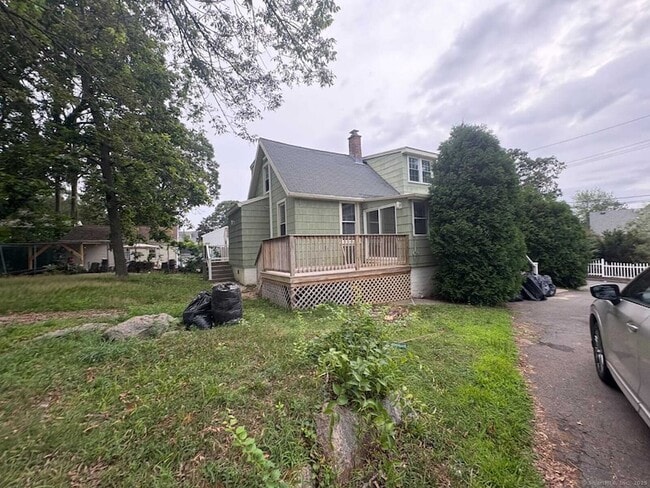 Primary Photo - 65 Short Beach Rd