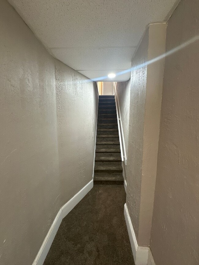 Building Photo - 3 Bedroom townhome in Nanticoke